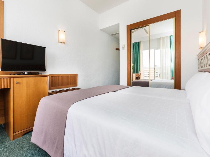 Globales Santa Ponsa Park Hotel Екстериор снимка