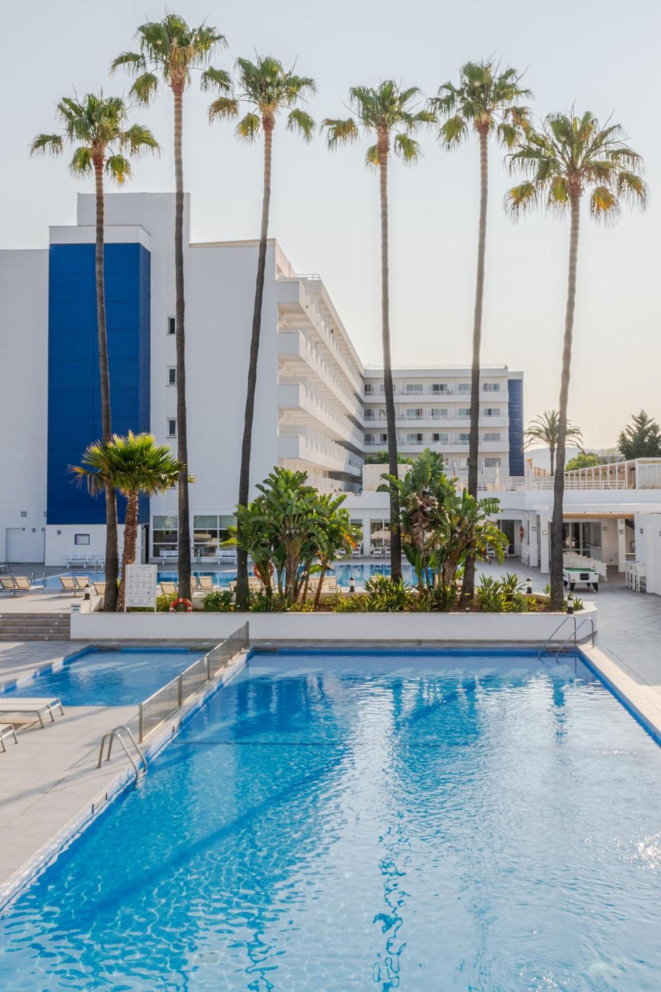 Globales Santa Ponsa Park Hotel Екстериор снимка