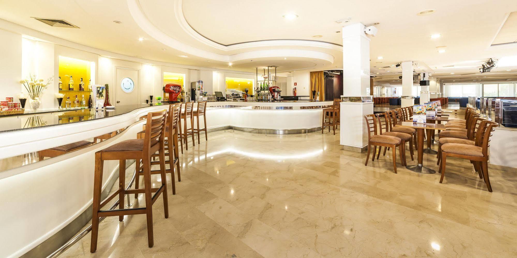 Globales Santa Ponsa Park Hotel Екстериор снимка