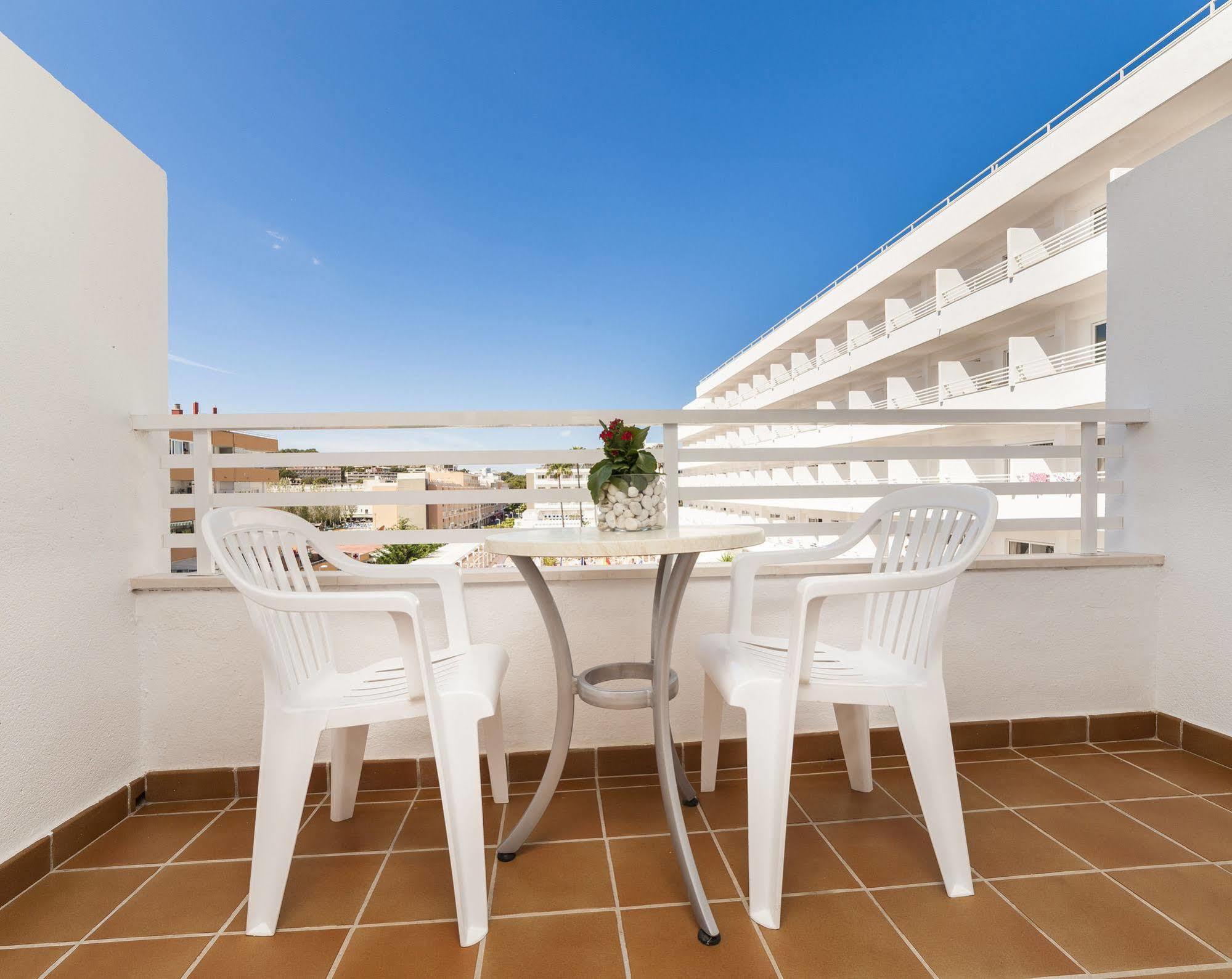 Globales Santa Ponsa Park Hotel Екстериор снимка