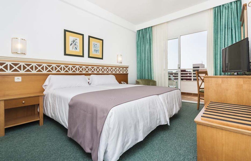 Globales Santa Ponsa Park Hotel Екстериор снимка